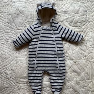 Gap sherpa lined hoodie bunting 6-12 months